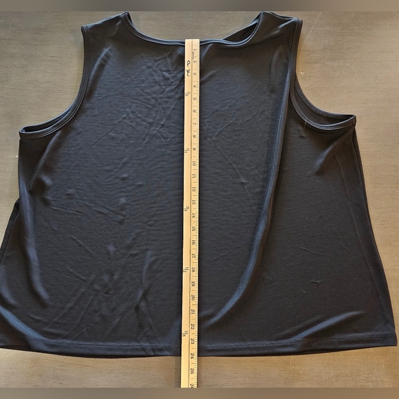Maggie Barnes Women's Tank Size 4X - Picture 9 of 9